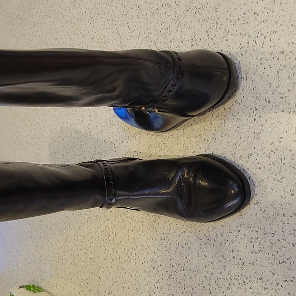 NEVER WORN ETIENNE AIGNER TALL EQUESTRIAN RIDING  LEATHER BOOTS. - Picture 7 of 15